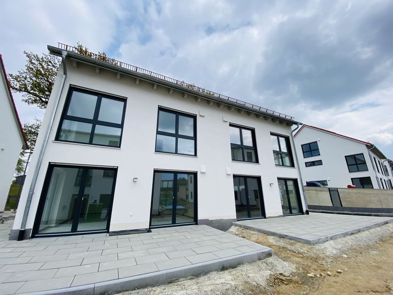 Volksbank Raiffeisenbank Bayern Mitte Eg Hauptstelle Pfaffenhofen 85276 Pfaffenhofen-Förnbach - Projekt - Volksbank Raiffeisenbank Bayern